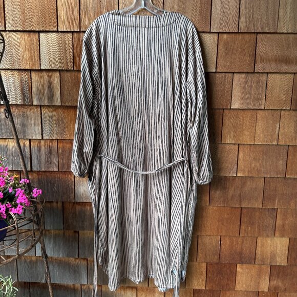Universal Standard V-Neck Striped Belted Cotton Dress - US size L = 22/24 - Picture 11 of 16